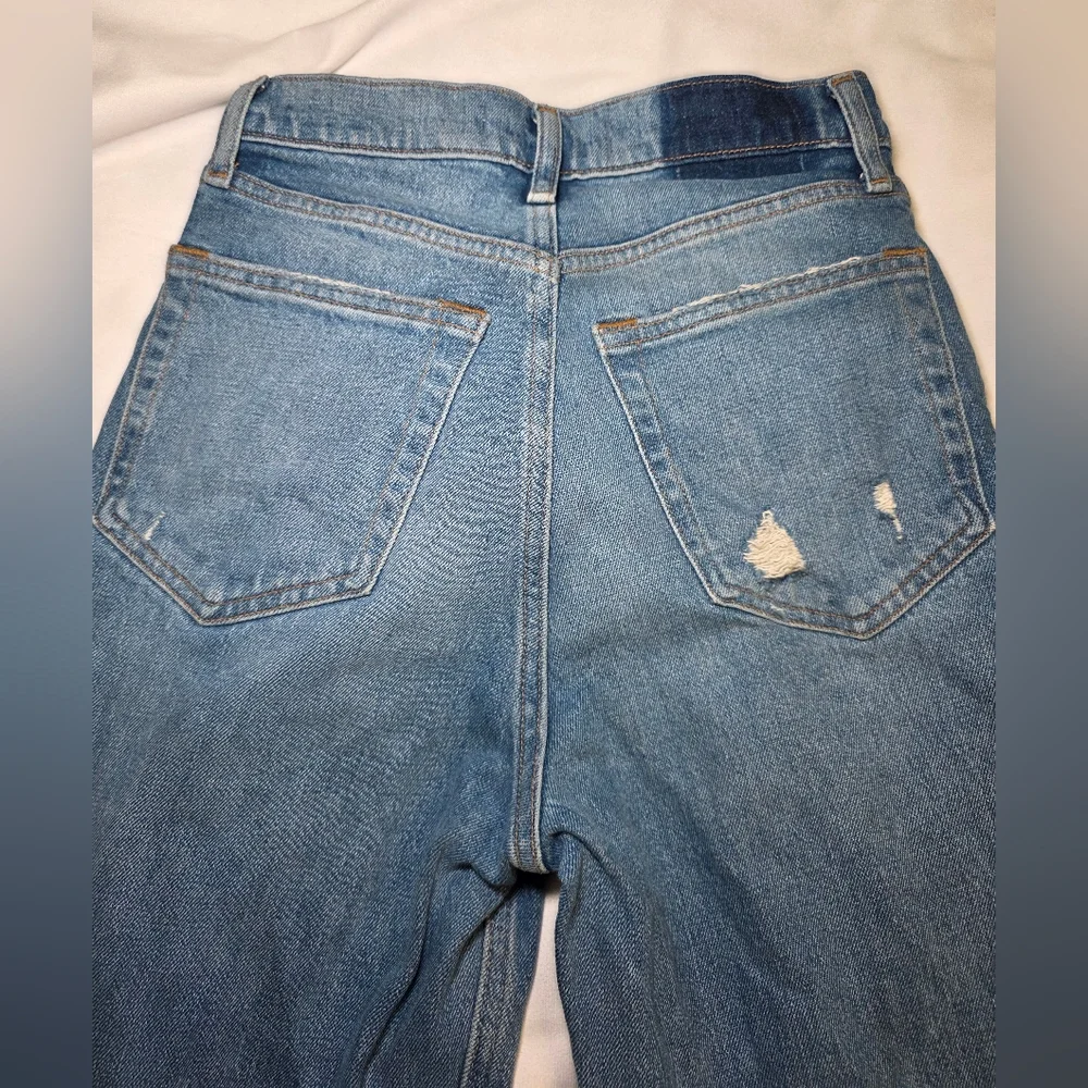 Abercrombie & Fitch 90s Ultra High Rise Jeans W/Criss Cross Waist Band- Sz 2/26